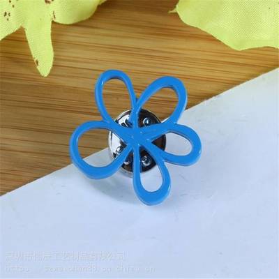 專(zhuān)業(yè)定制，彰顯個(gè)性——廠家金屬徽章定制全攻略